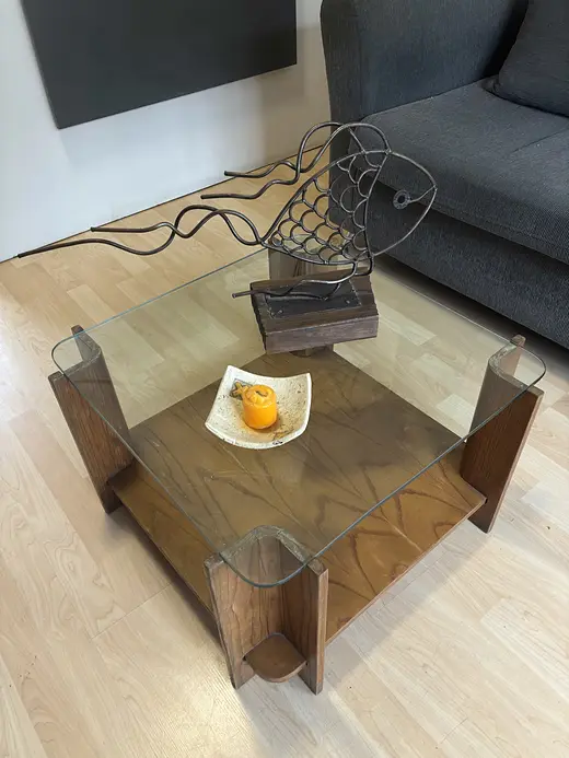 La mesa de la sala de espera